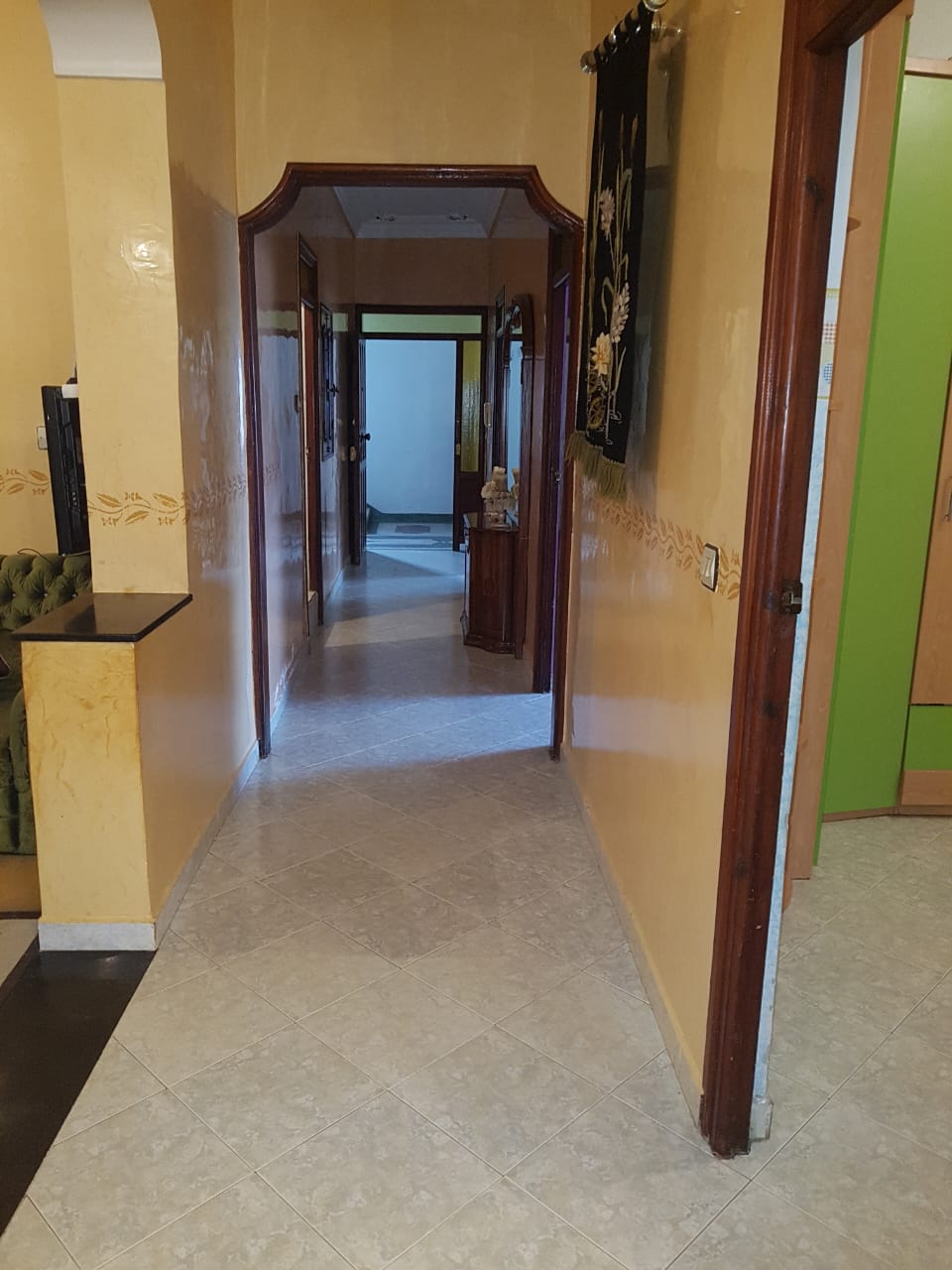 Appartement à vendre à Mdiq 2 chambre 3 salon 140 mètres à 2ème étage 