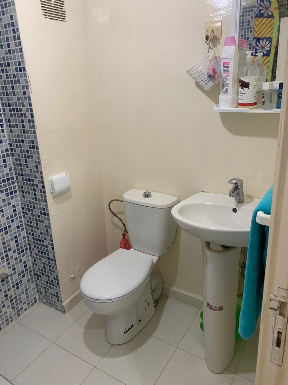 Appartement à vendre à mdiq alience darna 2 chambre salon balcon 48 mètres 2ème 